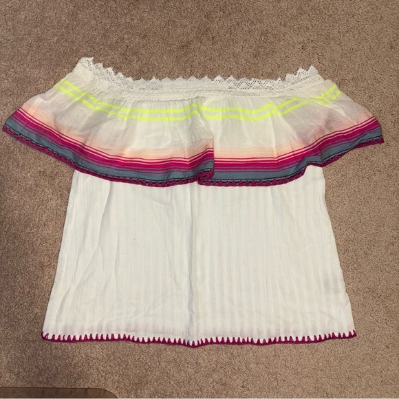 ban.jara Tops - BAN.JARA Embroidered Off Shoulder Festival Top – L
